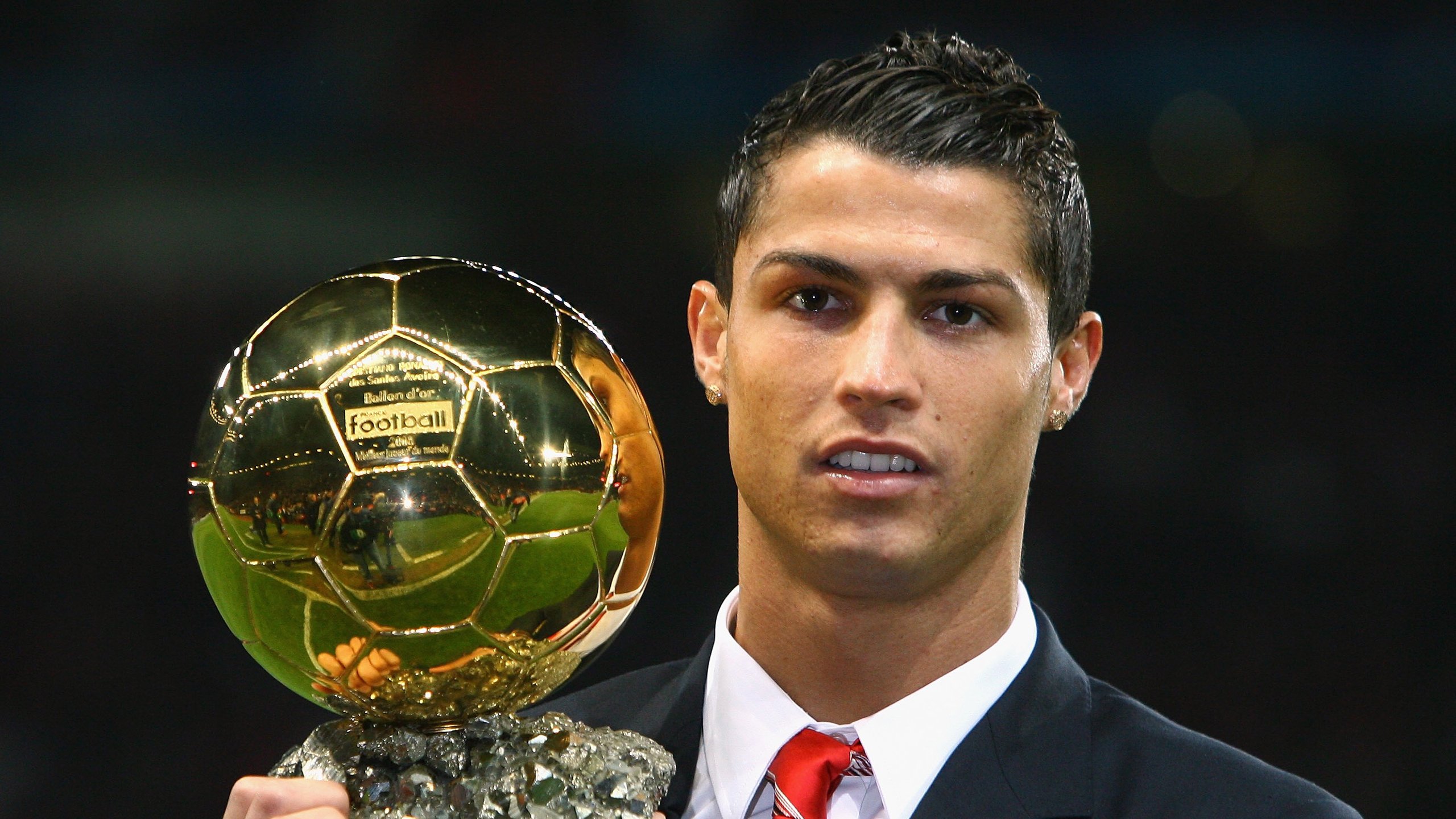 米兰体育在线-五大联赛是否通过压迫位置错位制造反击漏洞，五大联赛打法  第1张